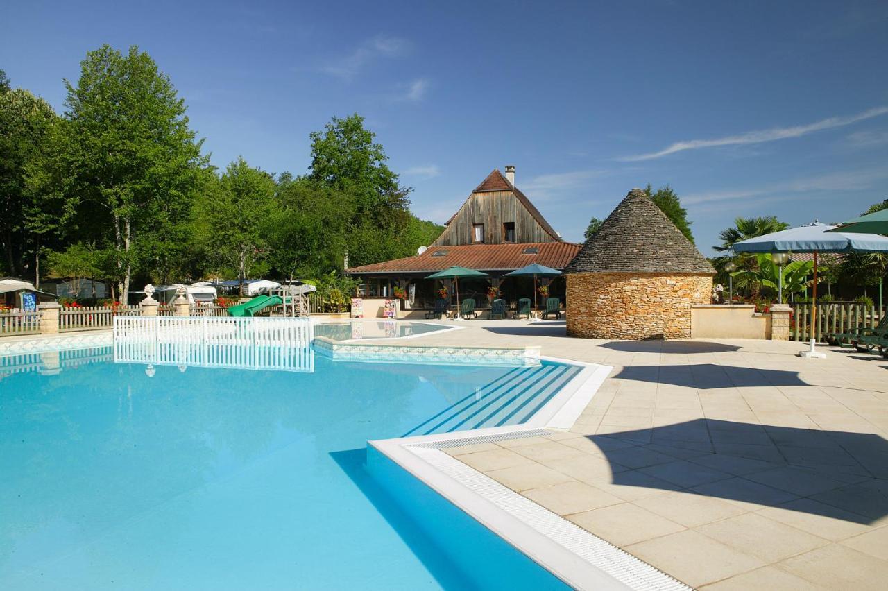 Camping Sunissim Le Moulin Du Roch 5 Stars By Locatour Hotel Сарла-ла-Канеда Екстериор снимка